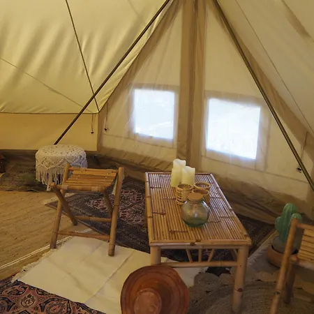 Luxusní stan Boheme Glamping Experience Berson