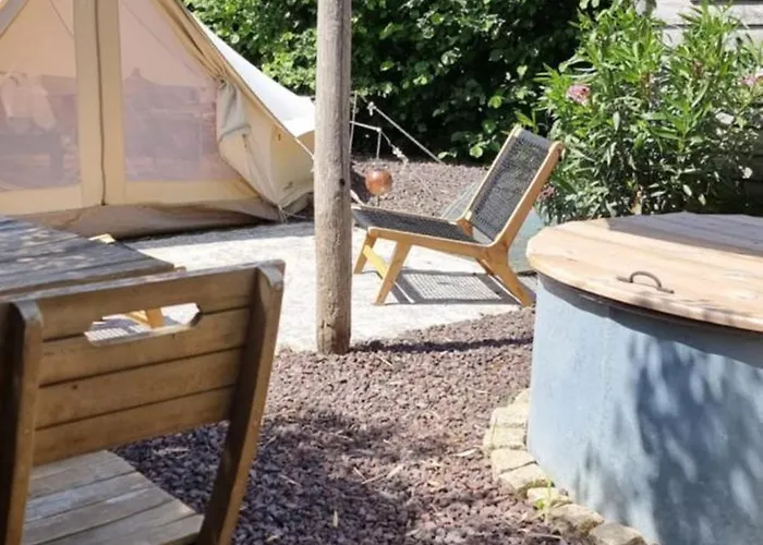 Luxusní stan Boheme Glamping Experience *