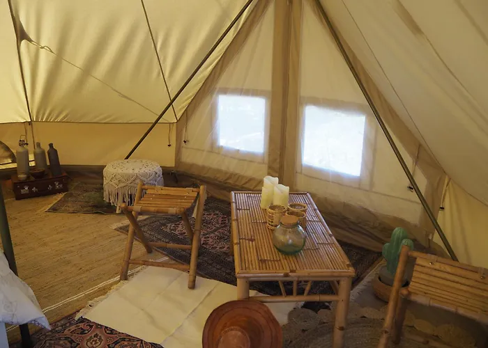 Luxusní stan Boheme Glamping Experience Berson
